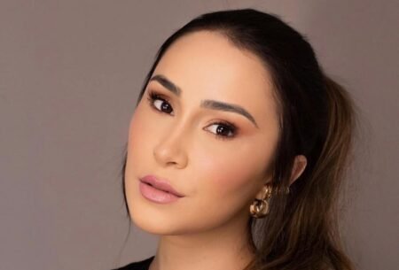 Rafaela Barreto mãe satisfeita após acompanhamento nutricional infantil e introdução alimentar saudável da filha